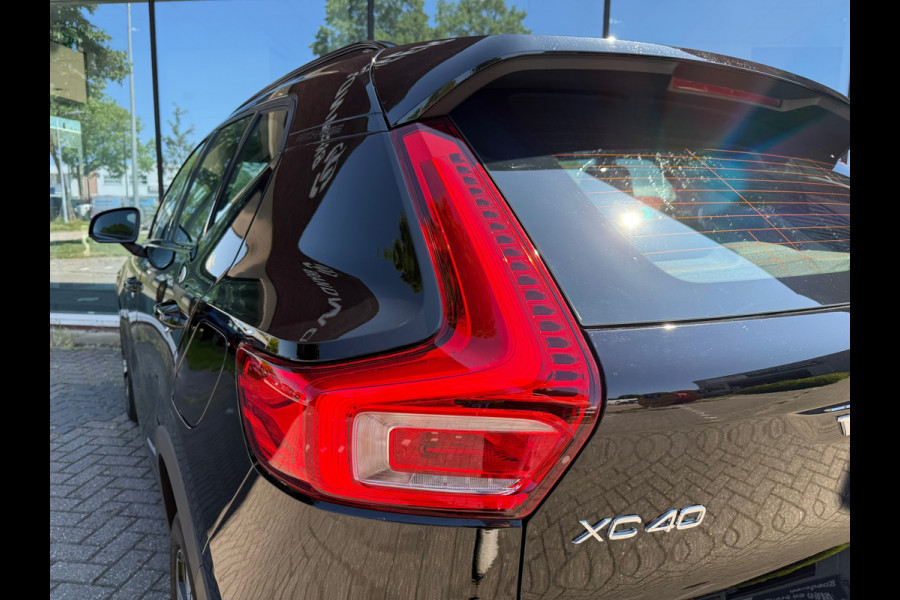 Volvo XC40 Recharge Core 70 kWh - Automaat - Navi - Camera - Parkeerhulp