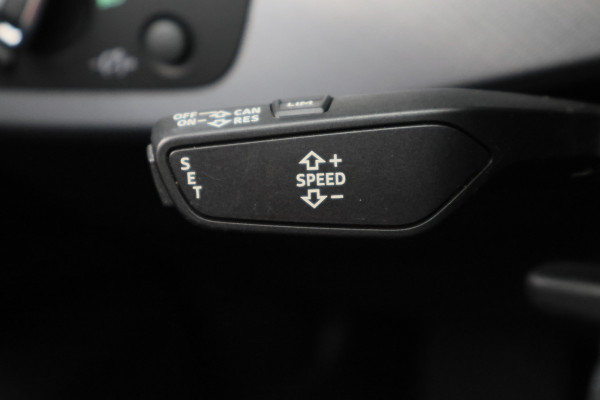 Audi A4 Avant 1.4 TFSI Design Pro Line Plus Parelmoer, Virtual Cockpit, Xenon, Apple Carplay, Trekhaak, 19"