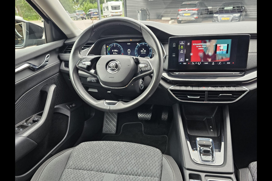 Škoda Octavia Combi 1.4 TSI iV PHEV Business Edition Plus | LED | Trekhaak | PDC | Stoelverwarming | ACC | Lane Assist |
