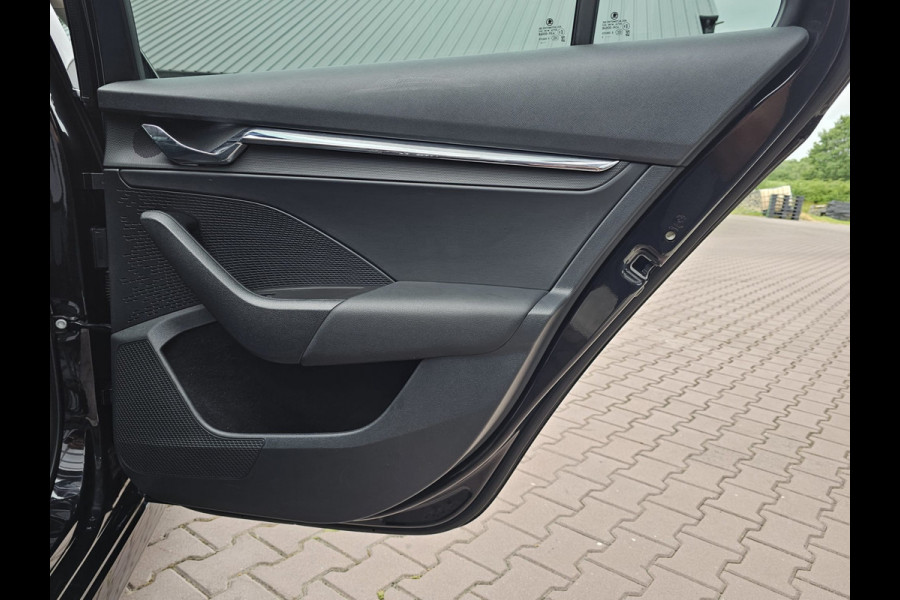 Škoda Octavia Combi 1.4 TSI iV PHEV Business Edition Plus | LED | Trekhaak | PDC | Stoelverwarming | ACC | Lane Assist |