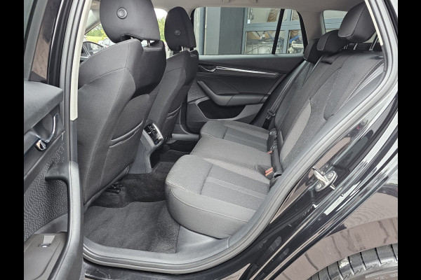 Škoda Octavia Combi 1.4 TSI iV PHEV Business Edition Plus | LED | Trekhaak | PDC | Stoelverwarming | ACC | Lane Assist |