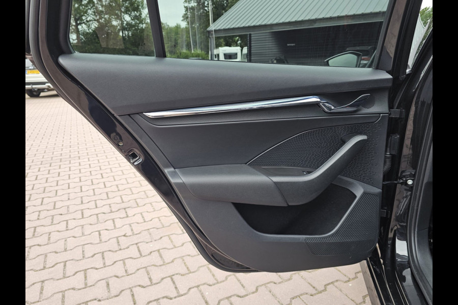 Škoda Octavia Combi 1.4 TSI iV PHEV Business Edition Plus | LED | Trekhaak | PDC | Stoelverwarming | ACC | Lane Assist |