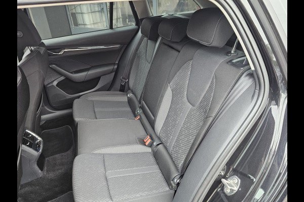 Škoda Octavia Combi 1.4 TSI iV PHEV Business Edition Plus | LED | Trekhaak | PDC | Stoelverwarming | ACC | Lane Assist |