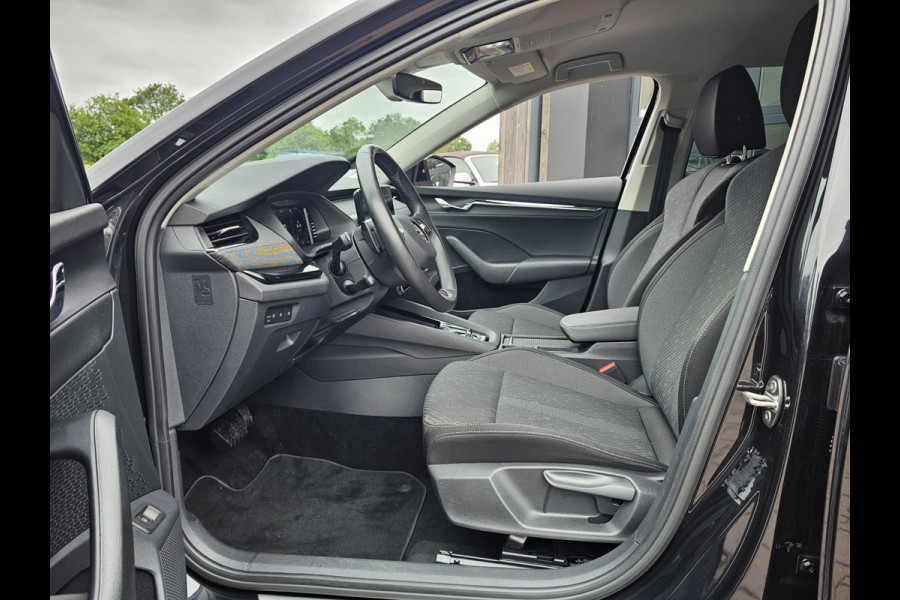 Škoda Octavia Combi 1.4 TSI iV PHEV Business Edition Plus | LED | Trekhaak | PDC | Stoelverwarming | ACC | Lane Assist |