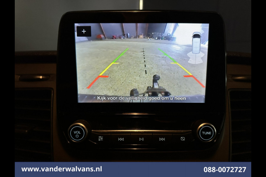 Ford Transit Custom 2.0 TDCI 130pk L2H1 Euro6 Airco | Camera | LED | Apple Carplay | Cruisecontrol | 2800kg Trekhaak Cruisecontrol, Stoelverwarming, Verwarmde voorruit, Parkeersensoren, Bijrijdersbank