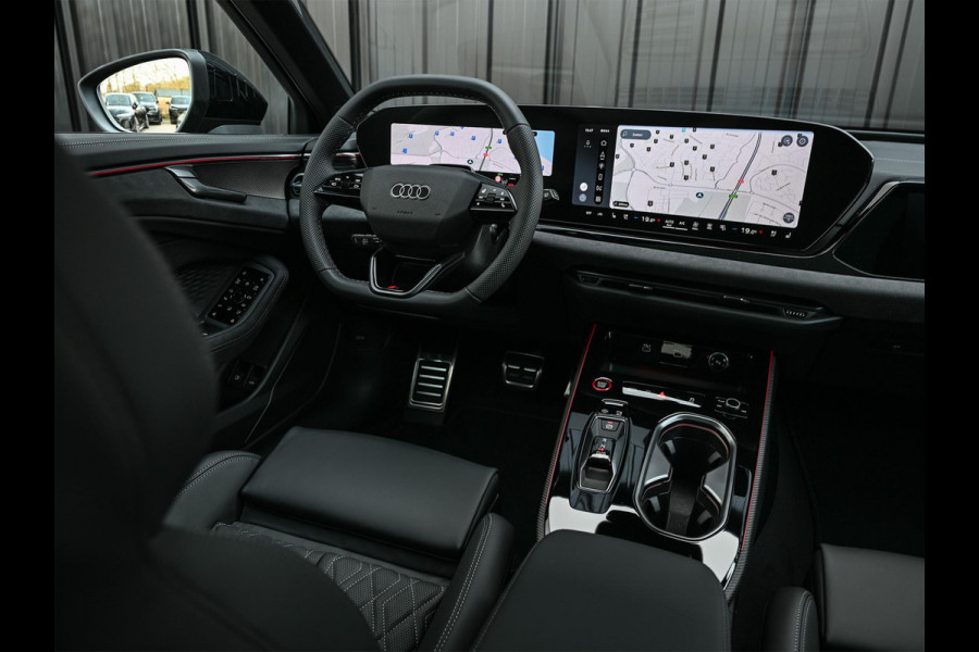 Audi A6 Avant 2.0 e-hybrid quattro S edition Competition | Panoramadak | B&O | Stoelventilatie en Massage | 360 Camera | Luchtvering | Ambiance Interieur | Achterasbesturing | Carbon Inleg | Head-Up | S-Seats | Passagiers Display |