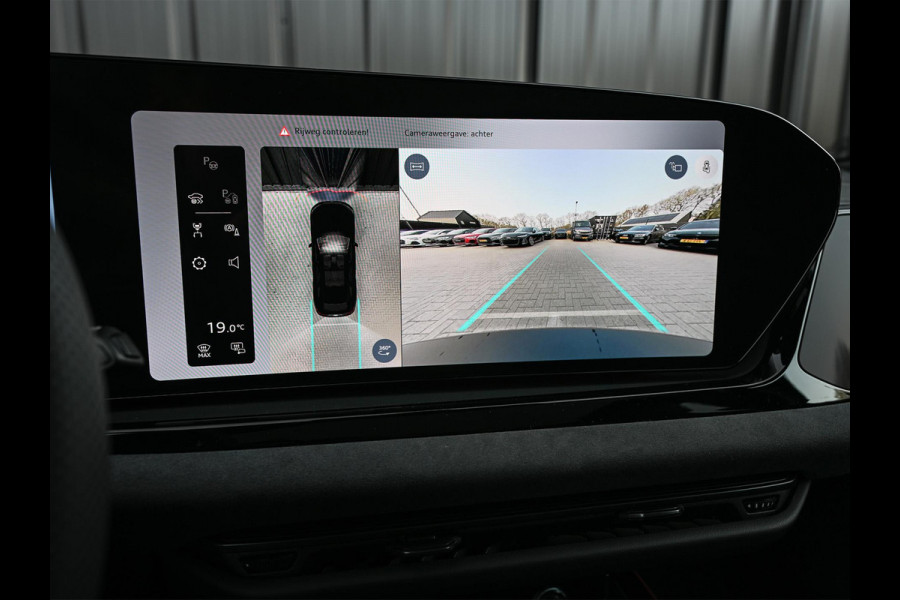 Audi A6 Avant 2.0 e-hybrid quattro S edition Competition | Panoramadak | B&O | Stoelventilatie en Massage | 360 Camera | Luchtvering | Ambiance Interieur | Achterasbesturing | Carbon Inleg | Head-Up | S-Seats | Passagiers Display |