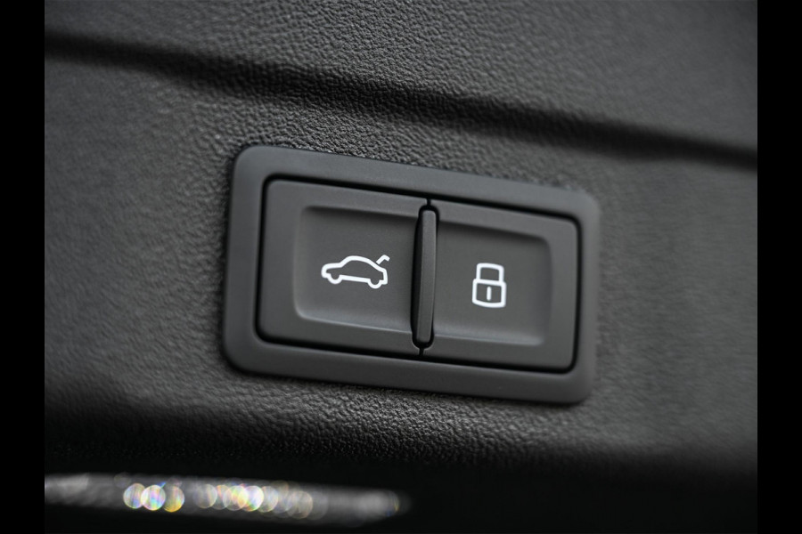 Audi A6 Avant 2.0 e-hybrid quattro S edition Competition | Panoramadak | B&O | Stoelventilatie en Massage | 360 Camera | Luchtvering | Ambiance Interieur | Achterasbesturing | Carbon Inleg | Head-Up | S-Seats | Passagiers Display |