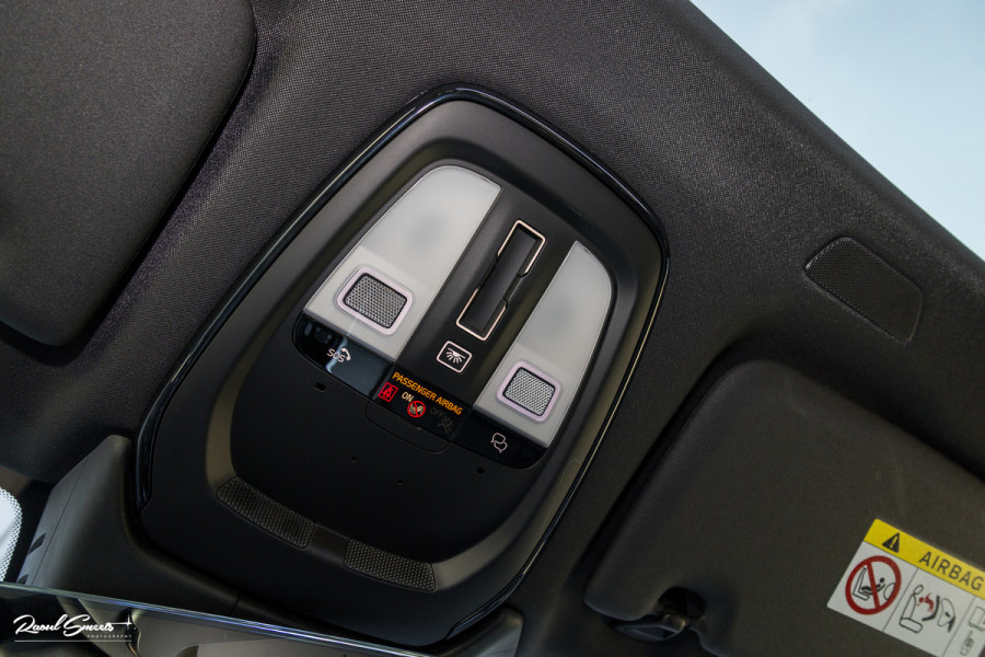 Volvo XC60 2.0 T6 Plug-in hybrid AWD Ultra Black Edition long Range | Luchtvering | Bowers&Wilkins | Zwenkbare trekhaak | Panorama dak | Memory | Blis |