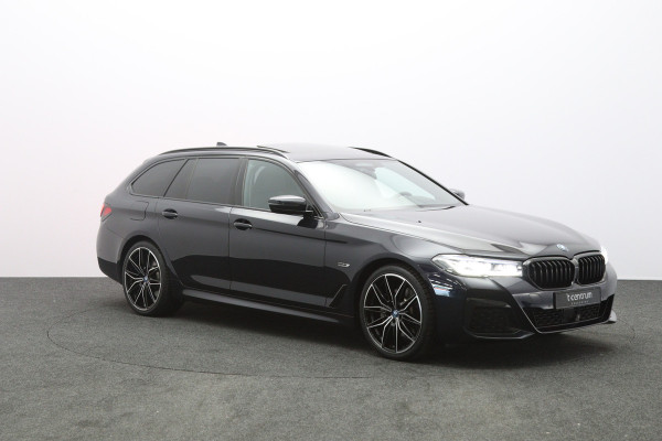 BMW 5 Serie Touring 530e 293 PK M-Sport High Executive PHEV, Panoramadak, Driv. Ass. Prof, Head-Up, Sfeerverlichting,