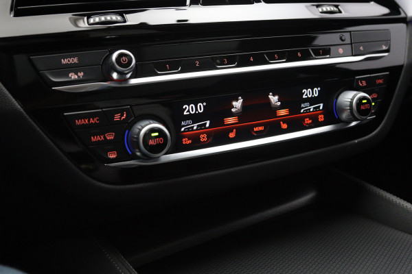 BMW 5 Serie Touring 530e 293 PK M-Sport High Executive PHEV, Panoramadak, Driv. Ass. Prof, Head-Up, Sfeerverlichting,