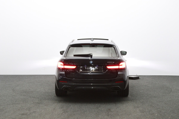 BMW 5 Serie Touring 530e 293 PK M-Sport High Executive PHEV, Panoramadak, Driv. Ass. Prof, Head-Up, Sfeerverlichting,