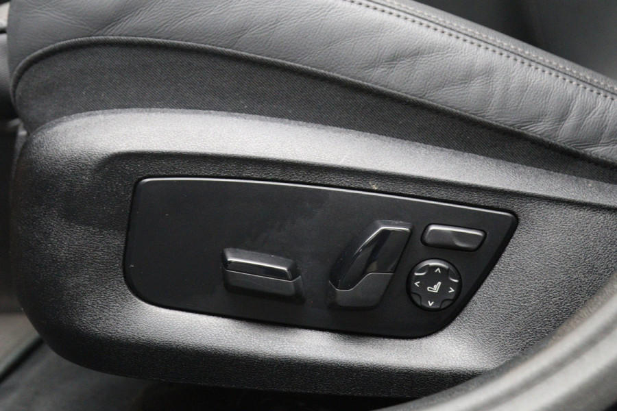 BMW 5 Serie Touring 530e 293 PK M-Sport High Executive PHEV, Panoramadak, Driv. Ass. Prof, Head-Up, Sfeerverlichting,