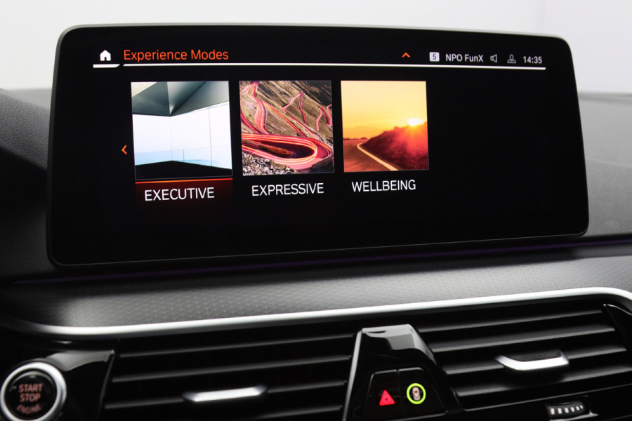 BMW 5 Serie Touring 530e 293 PK M-Sport High Executive PHEV, Panoramadak, Driv. Ass. Prof, Head-Up, Sfeerverlichting,