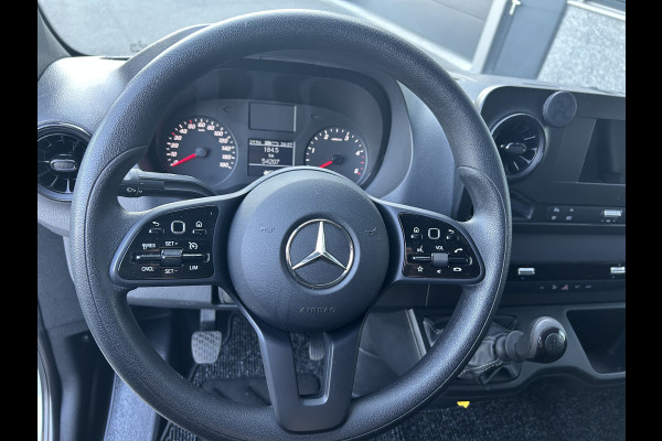 Mercedes-Benz Sprinter 317 CDI L2 H2 MBUX / 360 Camera / Parkeersensoren / Navigatie / Cruise control / Airco / 270 Graden achterdeuren