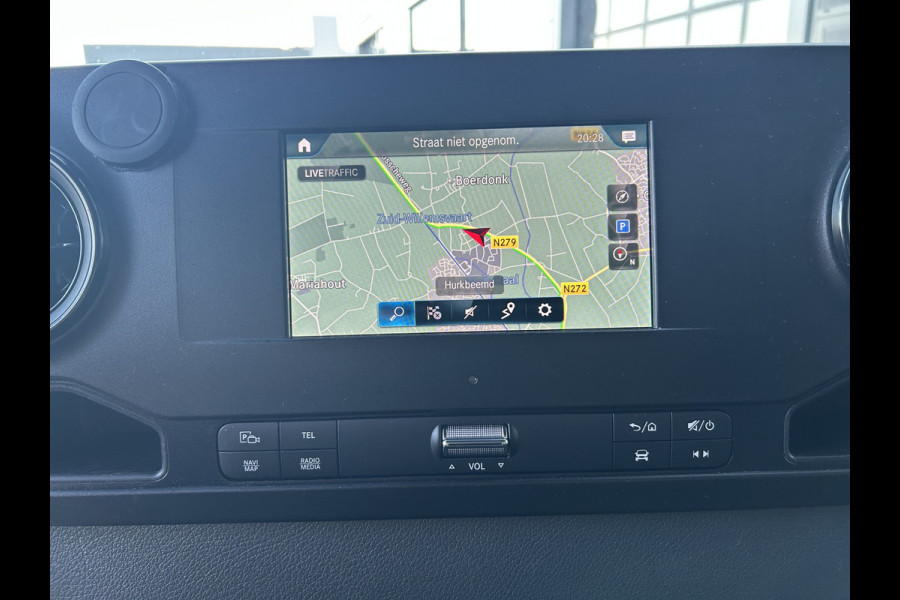 Mercedes-Benz Sprinter 317 CDI L2 H2 MBUX / 360 Camera / Parkeersensoren / Navigatie / Cruise control / Airco / 270 Graden achterdeuren