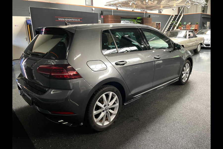 Volkswagen Golf 7.5 1.5 TSI 150PK Highline R-LINE NAVI LED