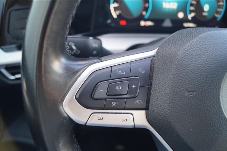 Volkswagen Golf Variant 1.0 TSI 110pk Life -NAVI-ECC-TREKHAAK-CAM-PDC-
