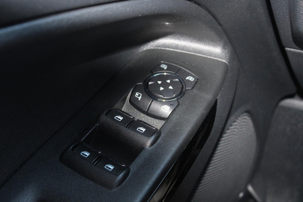 Ford EcoSport 1.0 EcoBoost Titanium | Dealeronderhouden | Trekhaak | Stoel + Stuurverarming | Navigatie | Cruise Control |