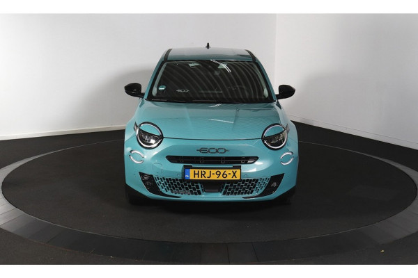 Fiat 600 1.2 Hybrid Urban FULL OPTIONS!!