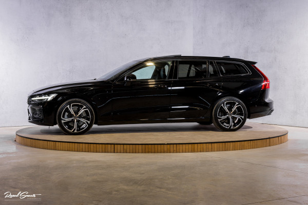 Volvo V60 2.0 T8 Plug-in hybrid AWD Ultimate Dark Long range | Panorama dak | Adaptieve cruise | Blis | Memory | Harman Kardon |