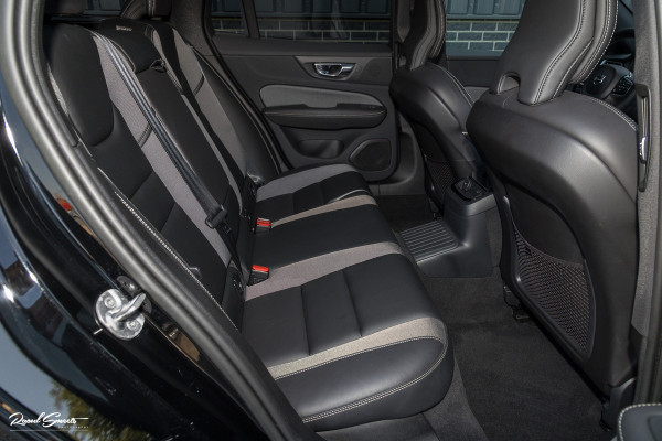 Volvo V60 2.0 T8 Plug-in hybrid AWD Ultimate Dark Long range | Panorama dak | Adaptieve cruise | Blis | Memory | Harman Kardon |