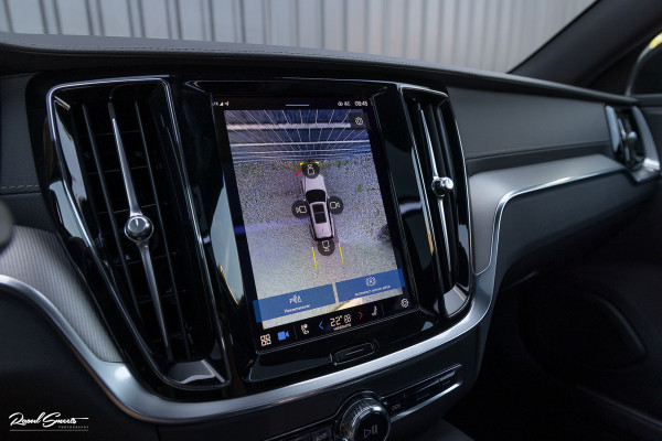 Volvo V60 2.0 T8 Plug-in hybrid AWD Ultimate Dark Long range | Panorama dak | Adaptieve cruise | Blis | Memory | Harman Kardon |
