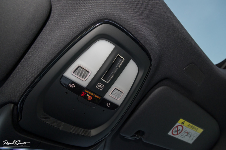 Volvo V60 2.0 T8 Plug-in hybrid AWD Ultimate Dark Long range | Panorama dak | Adaptieve cruise | Blis | Memory | Harman Kardon |