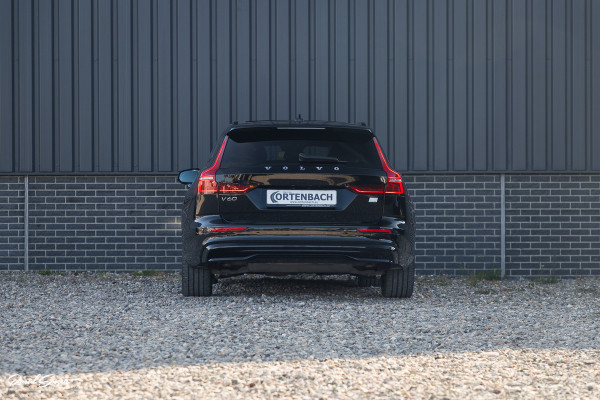 Volvo V60 2.0 T8 Plug-in hybrid AWD Ultimate Dark Long range | Panorama dak | Adaptieve cruise | Blis | Memory | Harman Kardon |