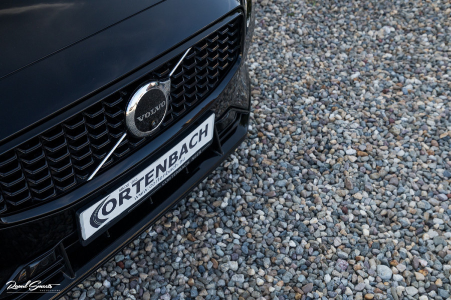 Volvo V60 2.0 T8 Plug-in hybrid AWD Ultimate Dark Long range | Panorama dak | Adaptieve cruise | Blis | Memory | Harman Kardon |