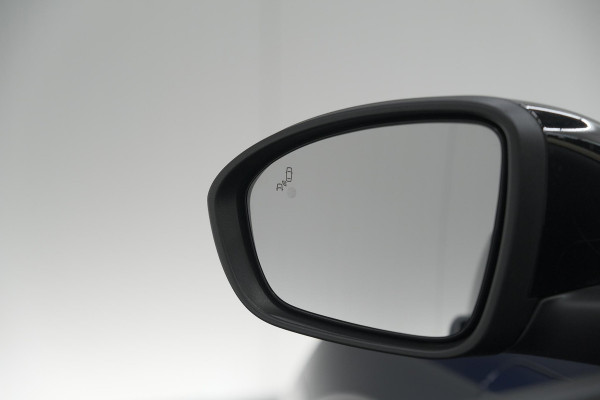 Renault 5 comfort range iconic cinq 52 kWh | 99,3% SOH | Adaptieve Cruise Control | Harman Kardon | V2L | Camera