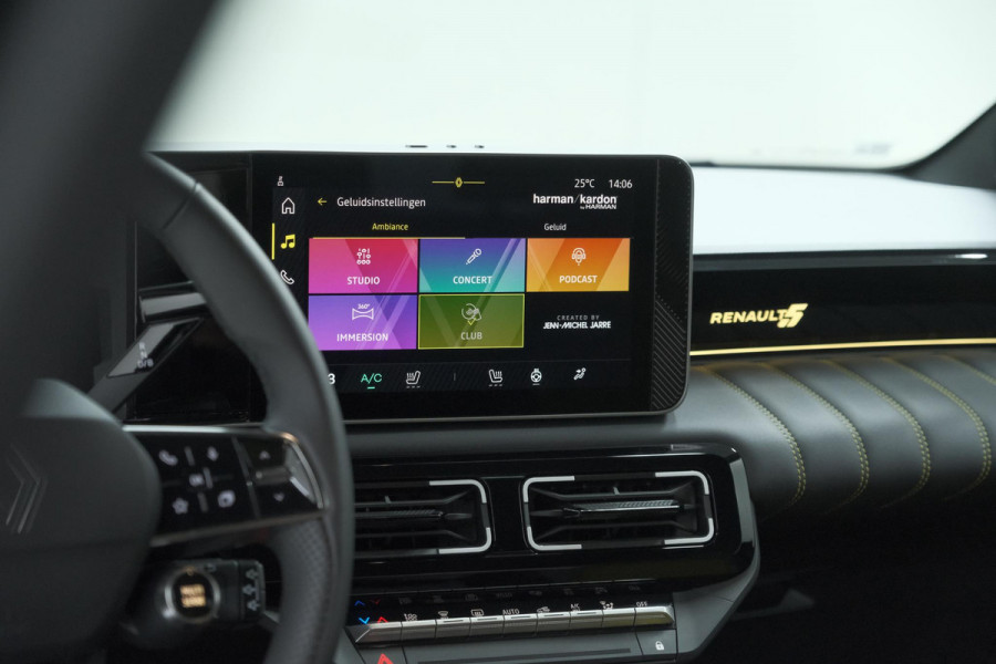 Renault 5 comfort range iconic cinq 52 kWh | 99,3% SOH | Adaptieve Cruise Control | Harman Kardon | V2L | Camera