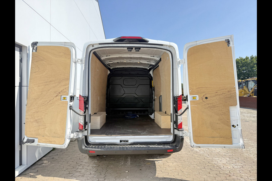 Ford E-Transit 68 kWh 184PK L2H2 316km WLTP 96,6% (SOH) Climate Control Cruise Control CarPlay Navigatie Parkeersensoren v+a
