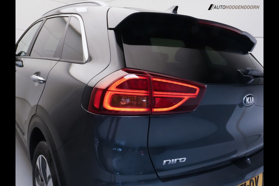 Kia e-Niro DynamicPlusLine 64 kWh (APPLE CARPLAY,PANORAMA-SCHUIFDAK,STOELVERWARMING,KEYLESS,ADAPTIVE CRUISE,CAMERA,TREKHAAK)