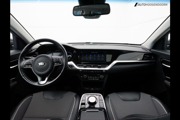 Kia e-Niro DynamicPlusLine 64 kWh (APPLE CARPLAY,PANORAMA-SCHUIFDAK,STOELVERWARMING,KEYLESS,ADAPTIVE CRUISE,CAMERA,TREKHAAK)