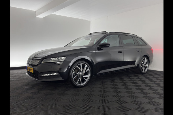 Škoda Superb Combi 1.4 TSI iV Sportline Business (Plug-in) (INCL.BTW) Aut. *PANO | LEATHER-MICROFIBRE | FULL-LED | DIGI-COCKPIT | HEATED-SPORTSEATS | KEYLESS | DAB+ | NAVI-FULLMAP | PRIVACYGLASS | SHIFT-PADDLES | AMBIENT-LIGHT | ECC | PDC | CRUSIE |