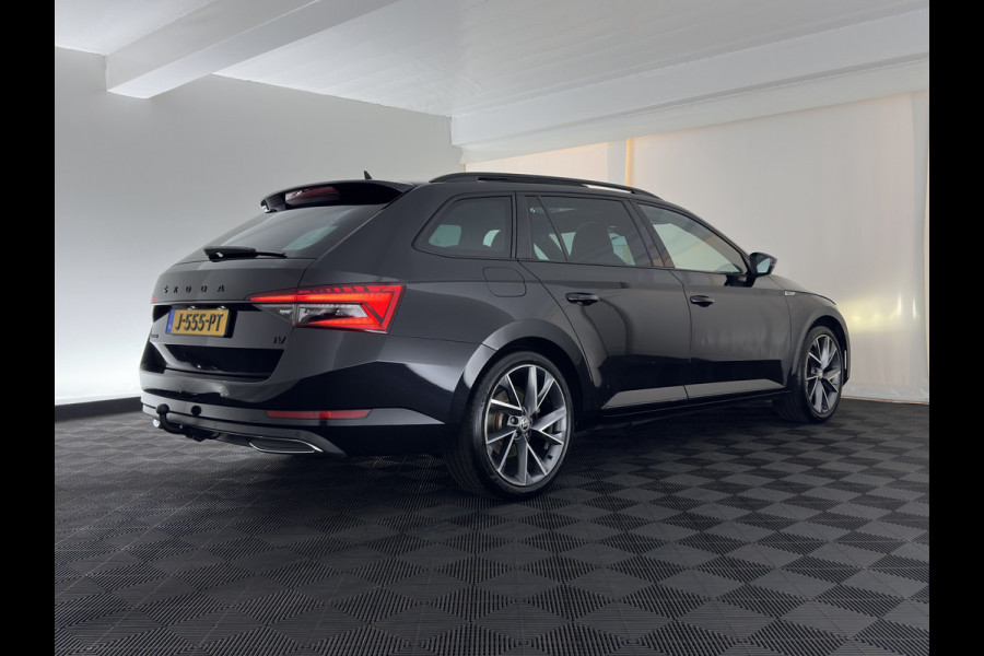 Škoda Superb Combi 1.4 TSI iV Sportline Business (Plug-in) (INCL.BTW) Aut. *PANO | LEATHER-MICROFIBRE | FULL-LED | DIGI-COCKPIT | HEATED-SPORTSEATS | KEYLESS | DAB+ | NAVI-FULLMAP | PRIVACYGLASS | SHIFT-PADDLES | AMBIENT-LIGHT | ECC | PDC | CRUSIE |