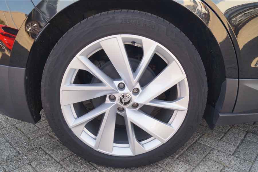 Škoda ENYAQ iV 80 204pk 77kWh -SOH91%-PANO-TREKHAAK-ECC-PDC-