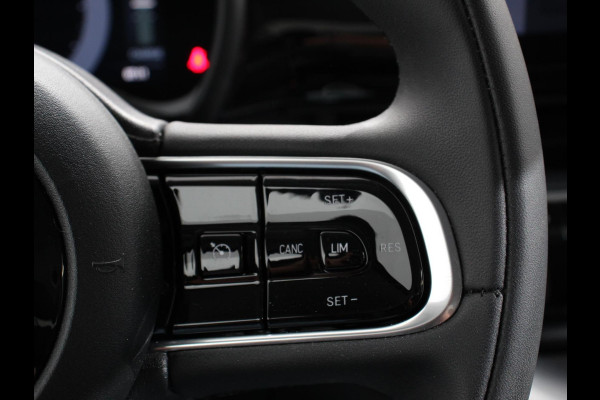 Fiat 500 Urban 42 kWh Airco Climatronic 360 Camera Stoelverwarming Keyless Wireless CarPlay Dodehoek Assistant 85 kW Charger Actieradius 320km WLTP