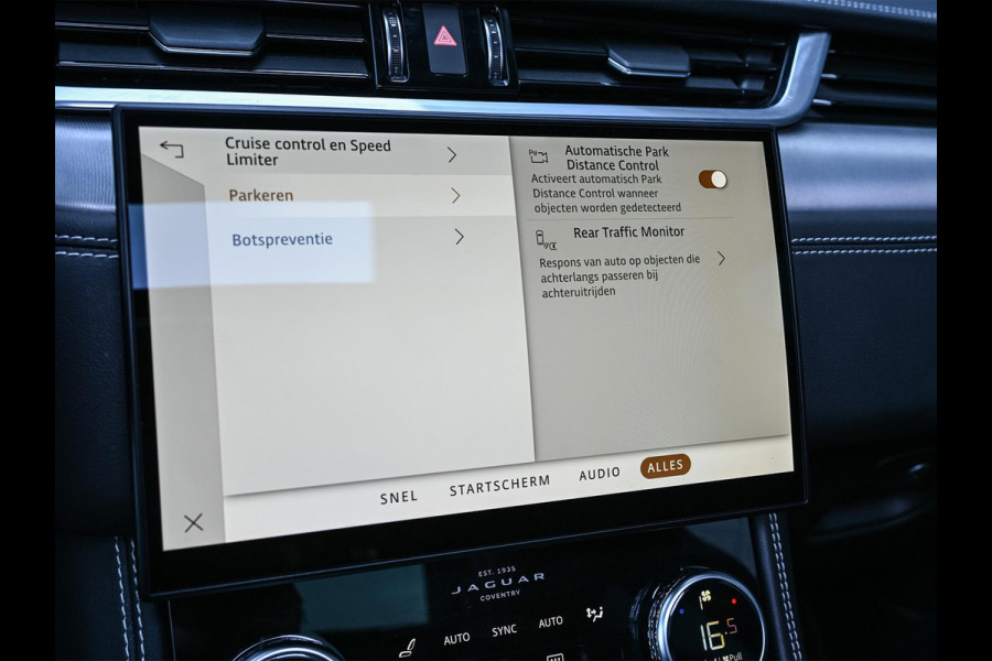 Jaguar F-Pace 2.0 P400e PHEV R-Dynamic SE | Panoramadak | 14-Wegs Memory Seats | HermanBosch Sound | Camera | Adaptieve Cruise | Stoelverwarming | Ambiente Verlichting | Stuur Verwarming |