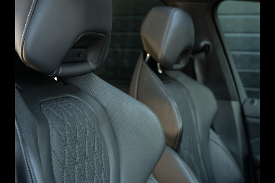 BMW X7 xDrive40i High Executive 7P | Panoramadak | Alcantara Hemel | Harman/Kardon | Iconic Glow | Stoelventilatie + Massage | Actice Cruise | Ambiance Interieur | HUD | Luchtvering |