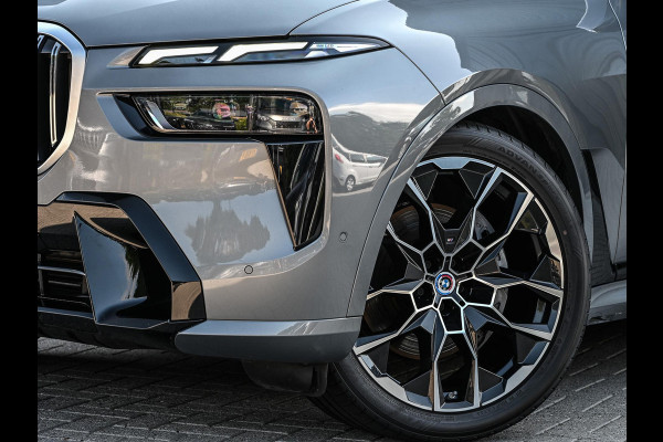 BMW X7 xDrive40i High Executive 7P | Panoramadak | Alcantara Hemel | Harman/Kardon | Iconic Glow | Stoelventilatie + Massage | Actice Cruise | Ambiance Interieur | HUD | Luchtvering |