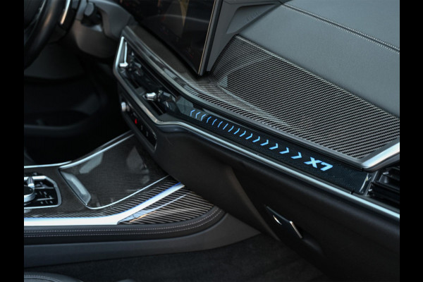 BMW X7 xDrive40i High Executive 7P | Panoramadak | Alcantara Hemel | Harman/Kardon | Iconic Glow | Stoelventilatie + Massage | Actice Cruise | Ambiance Interieur | HUD | Luchtvering |