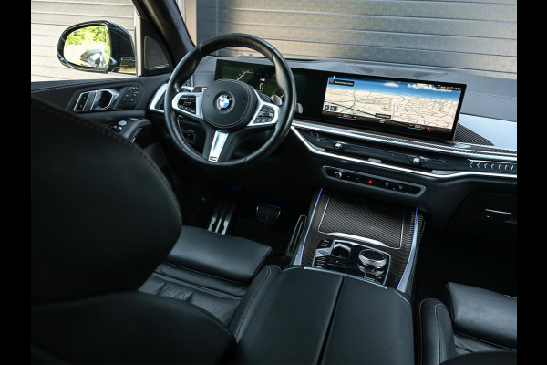 BMW X7 xDrive40i High Executive 7P | Panoramadak | Alcantara Hemel | Harman/Kardon | Iconic Glow | Stoelventilatie + Massage | Actice Cruise | Ambiance Interieur | HUD | Luchtvering |