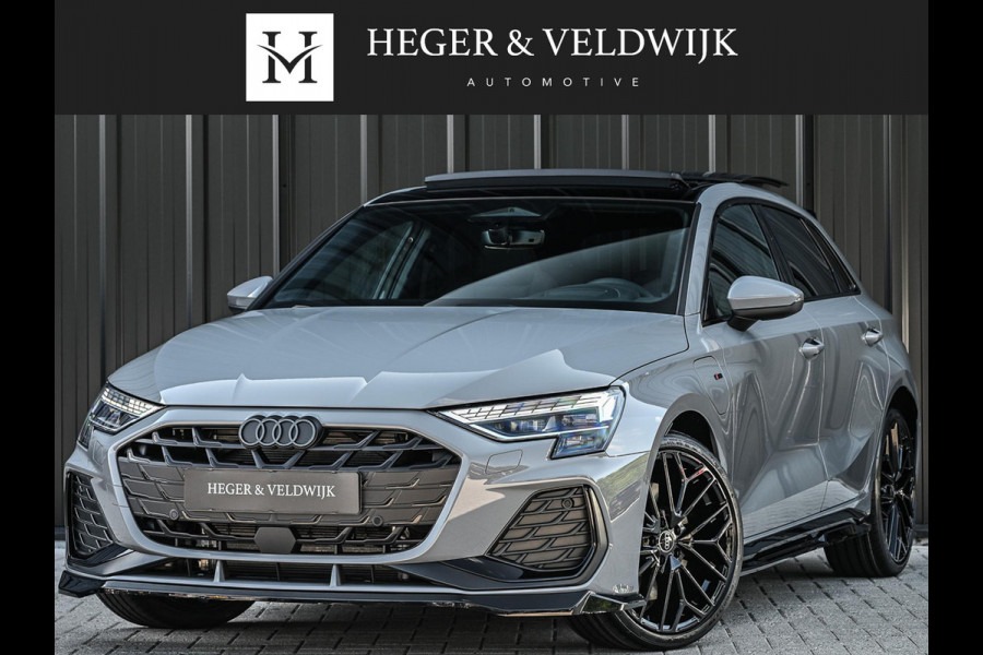 Audi A3 Sportback 45 TFSI e S edition Competition | Nardo Grey | Panoramadak | 5 jr garantie | Ambiance interieur | Sonos Sound | Active Cruise | S-Seats + Memory | Head-Up | Camera | Stoelverwarming | Keyless |