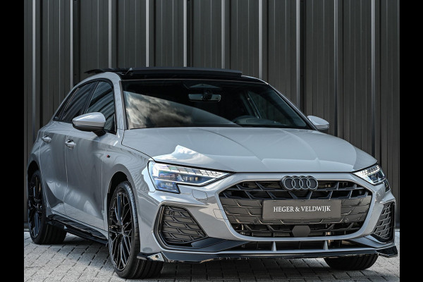 Audi A3 Sportback 45 TFSI e S edition Competition | Nardo Grey | Panoramadak | 5 jr garantie | Ambiance interieur | Sonos Sound | Active Cruise | S-Seats + Memory | Head-Up | Camera | Stoelverwarming | Keyless |
