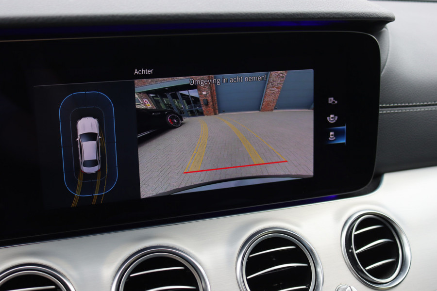 Mercedes-Benz E-Klasse 220 d AMG Line | Schuifdak | Dodehoekassistent | Camera | Augmented Reality | Sfeerverlichting | Stoelverwarming | High Perf. LED |