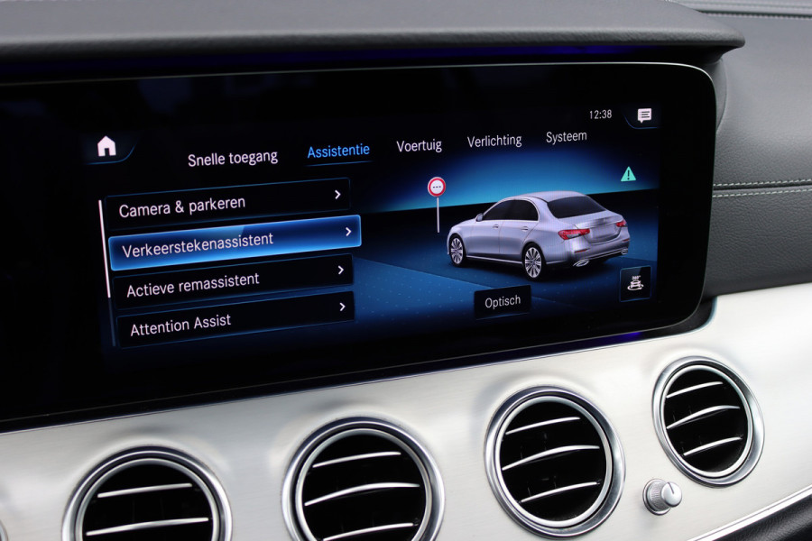 Mercedes-Benz E-Klasse 220 d AMG Line | Schuifdak | Dodehoekassistent | Camera | Augmented Reality | Sfeerverlichting | Stoelverwarming | High Perf. LED |