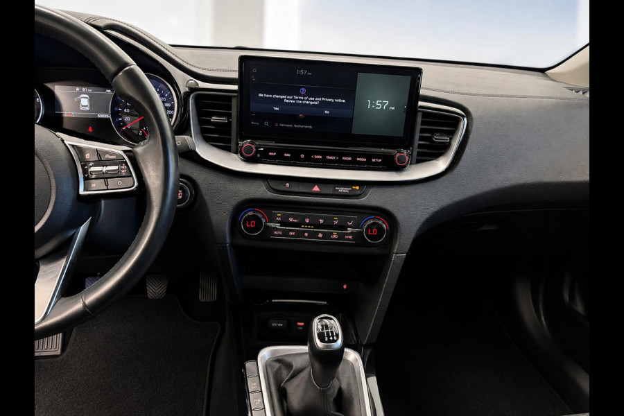 Kia Xceed 1.0 T-GDi DynamicLine Navigatie Apple Carplay Android Auto Camera Parkeersensoren achter Cruise Control Half leder Full Led Climate Control Lichtmetalen velgen