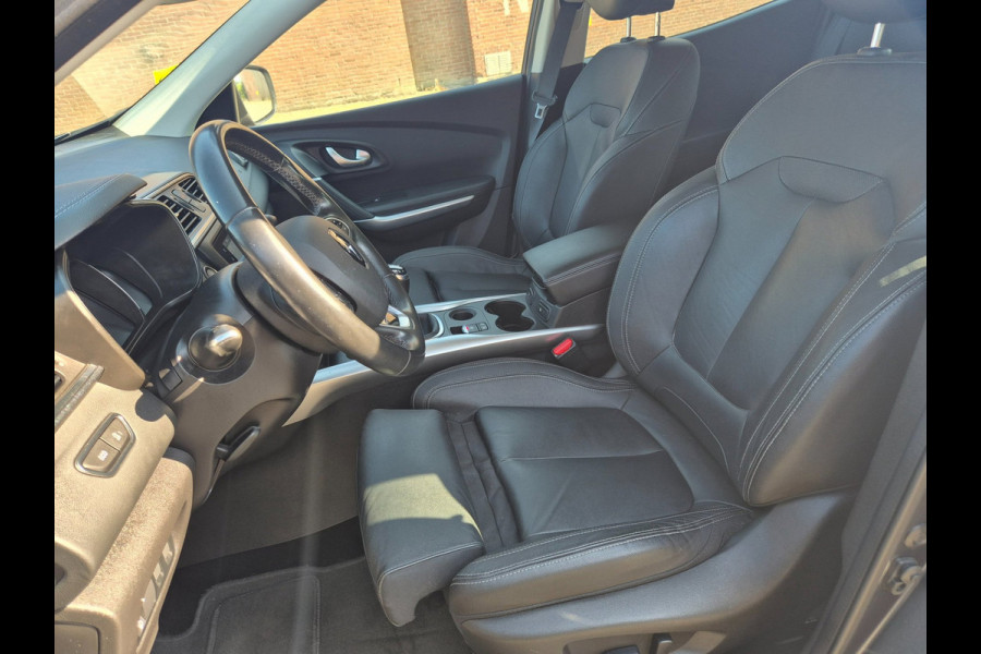 Renault Kadjar 1.3 TCe Intens Trekhaak, Leder, R-Link